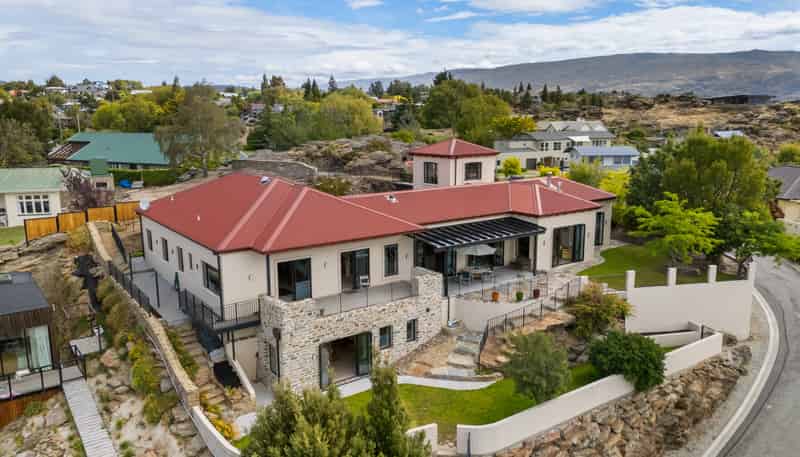 4 Hawkdun Place, Bridge Hill