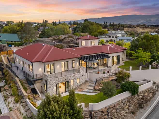 4 Hawkdun Place, Bridge Hill