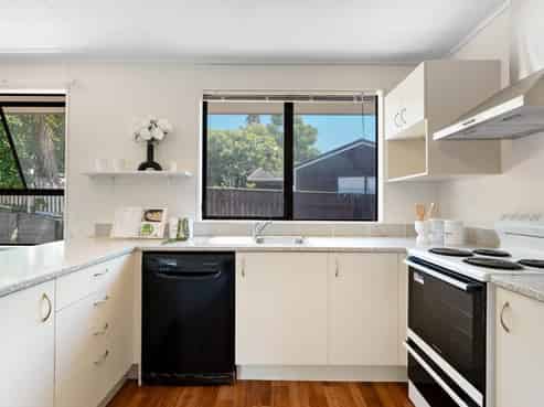 16C Godden Crescent, Mission Bay
