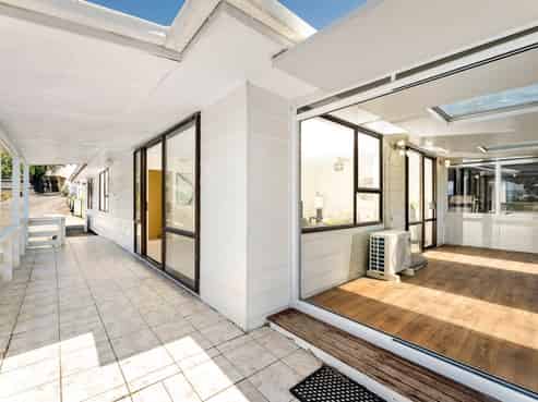 16C Godden Crescent, Mission Bay