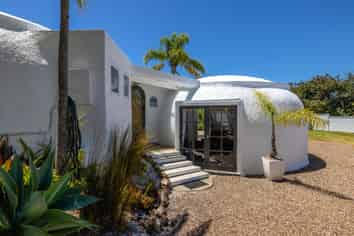 498 Sea View Road, Onetangi