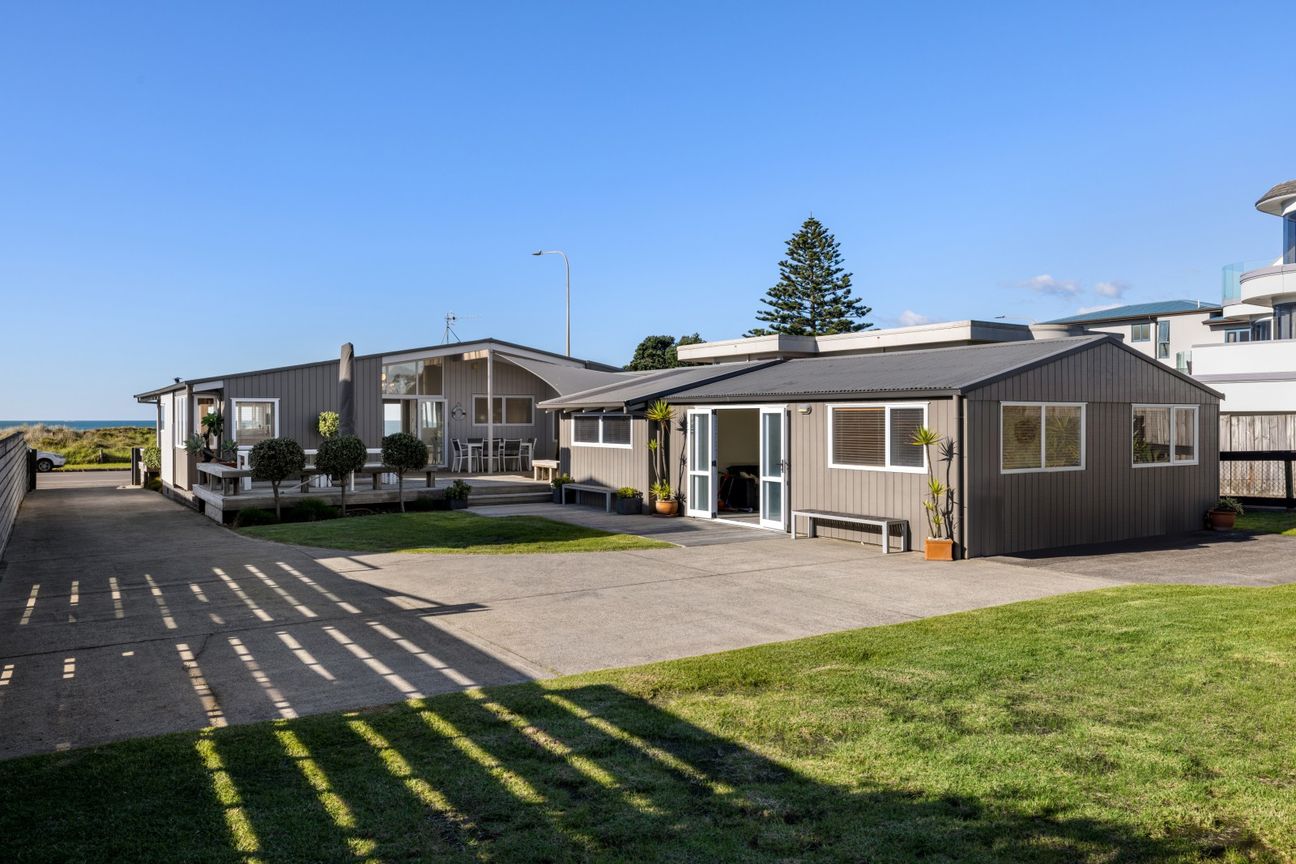 Prime waterfront must sell - Vista 5