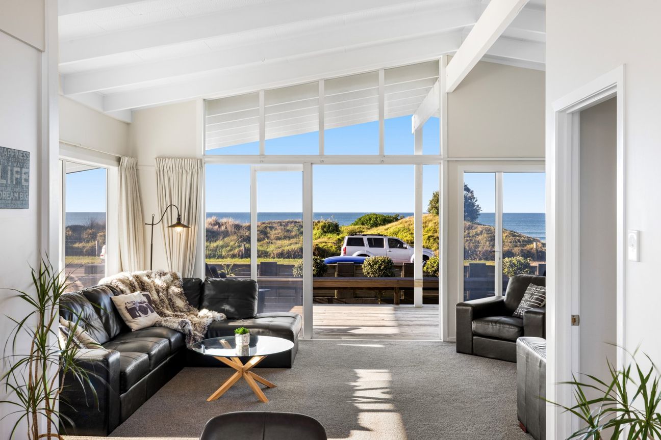 Prime waterfront must sell - Vista 2