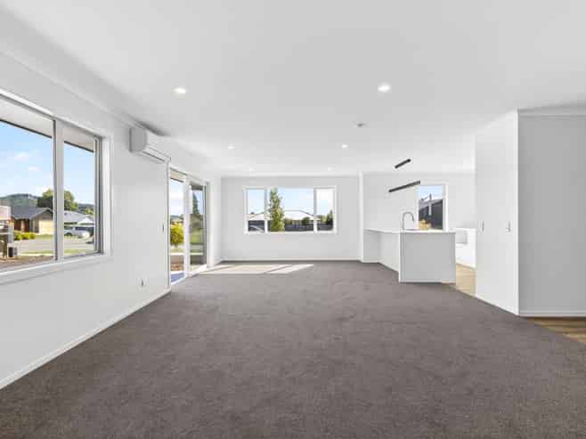 10 Ara o Paki Paki, Wakefield