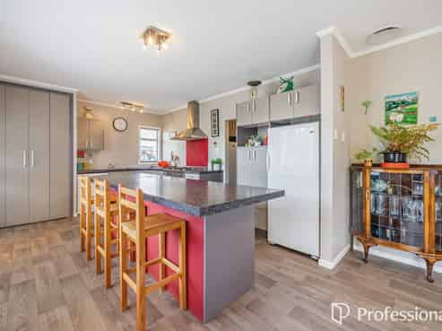 24 Garden Road, Avalon