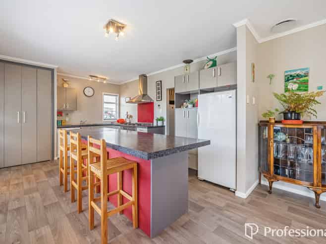 24 Garden Road, Avalon