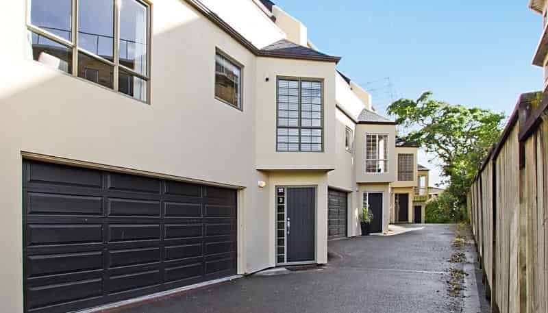 2/760 Remuera Rd, Meadowbank