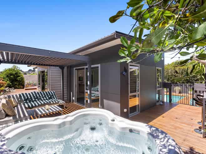 4A Astrolabe Place, Gulf Harbour