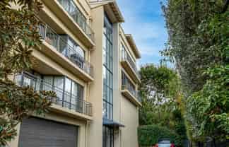 3B/8 Laxon Terrace, Newmarket