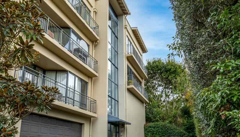 3B/8 Laxon Terrace, Newmarket