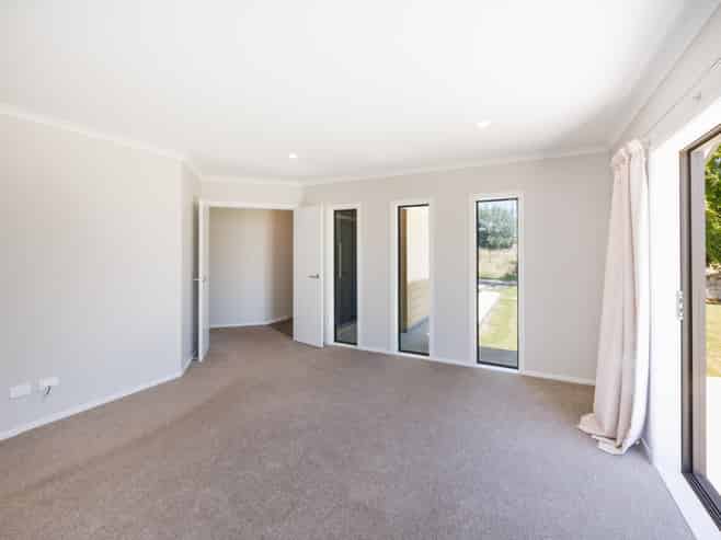 2465 State Highway 1, Rongotea