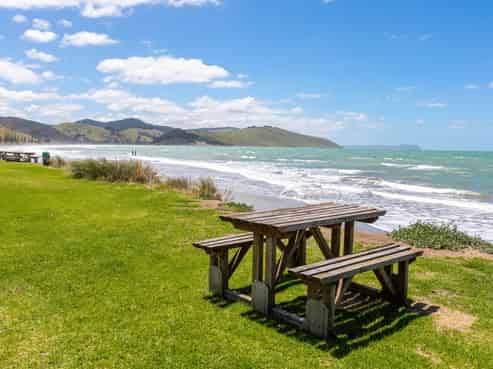 54 Akitio Esplanade, Pongaroa