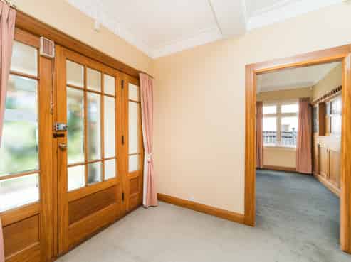 4 Russell Street, Palmerston North