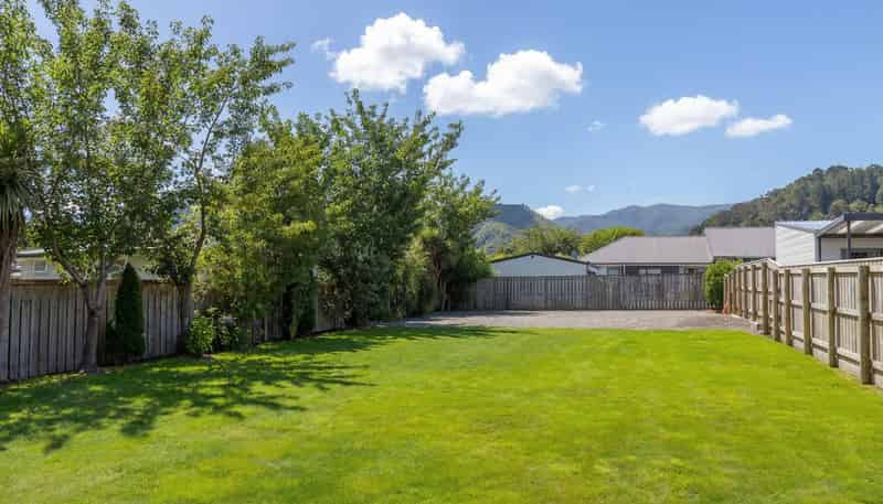 9 Orion Way, Featherston