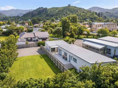 9 Orion Way, Featherston