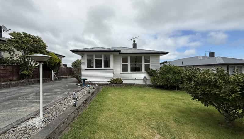 15 Natone Street, Waitangirua