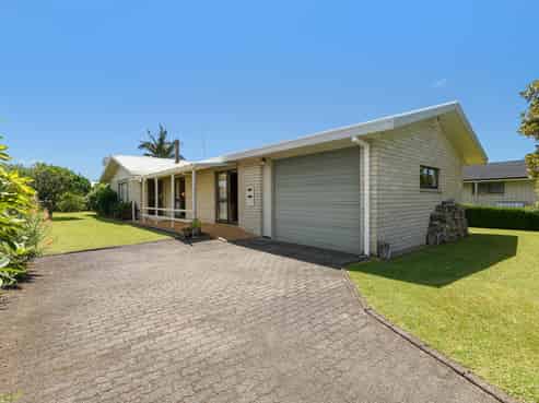 9 Heron Crescent, Katikati