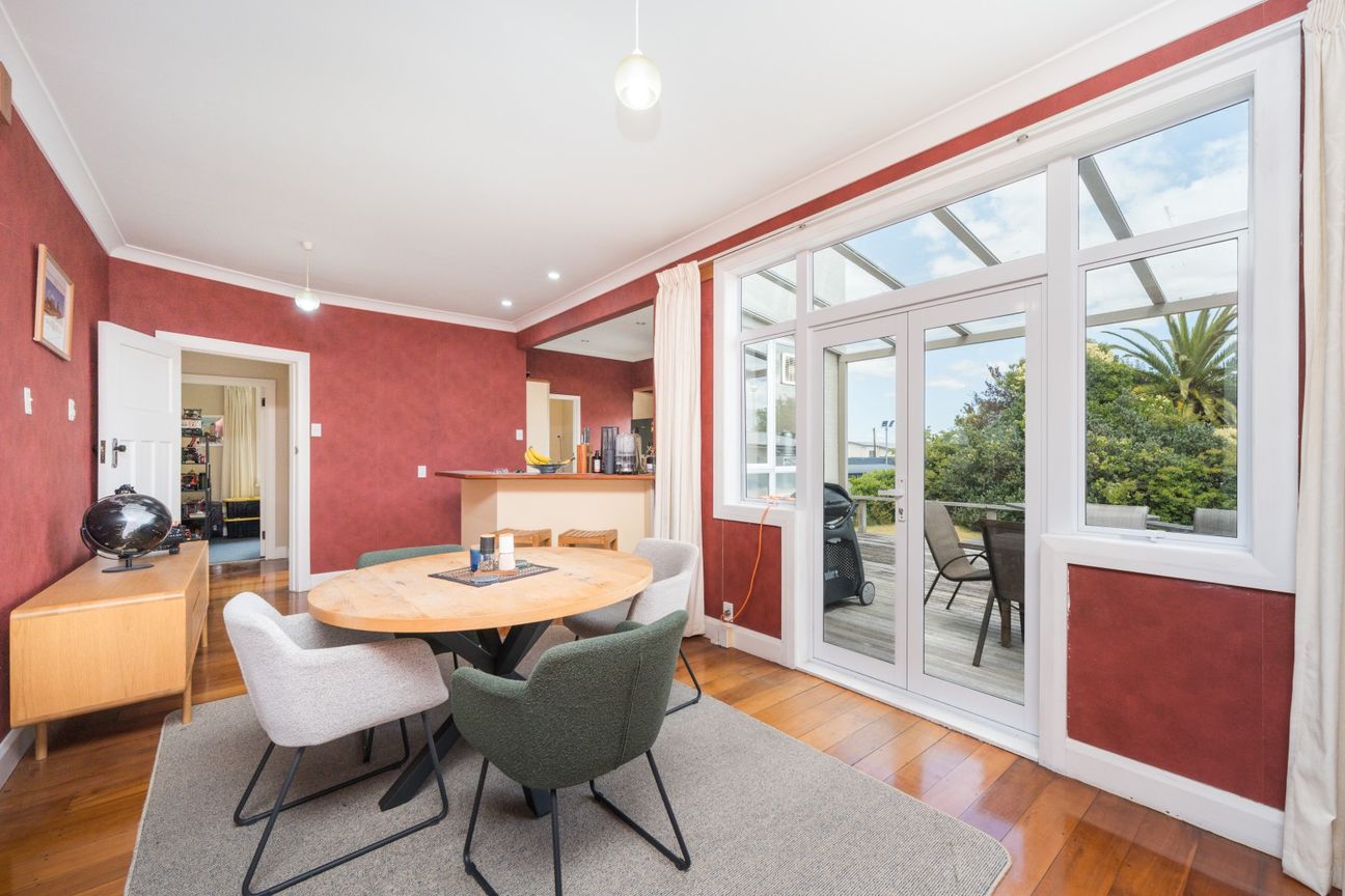 Private Viewings Available! - Vista 3