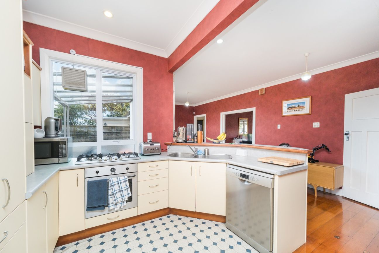 Private Viewings Available! - Vista 5