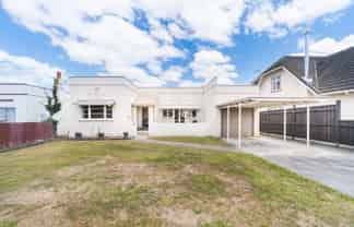 8 Russell Street, Palmerston North