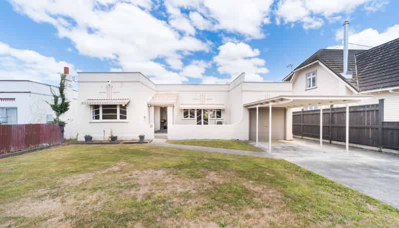 8 Russell Street, Palmerston North