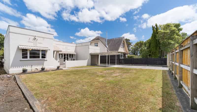 8 Russell Street, Palmerston North