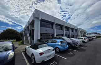 Refurbished & modern full-floor office