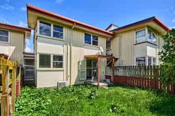 6/3 Bouverie Street, Petone