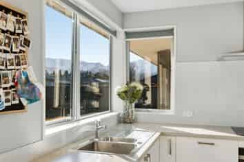 27 Timsfield Drive, Lake Hawea