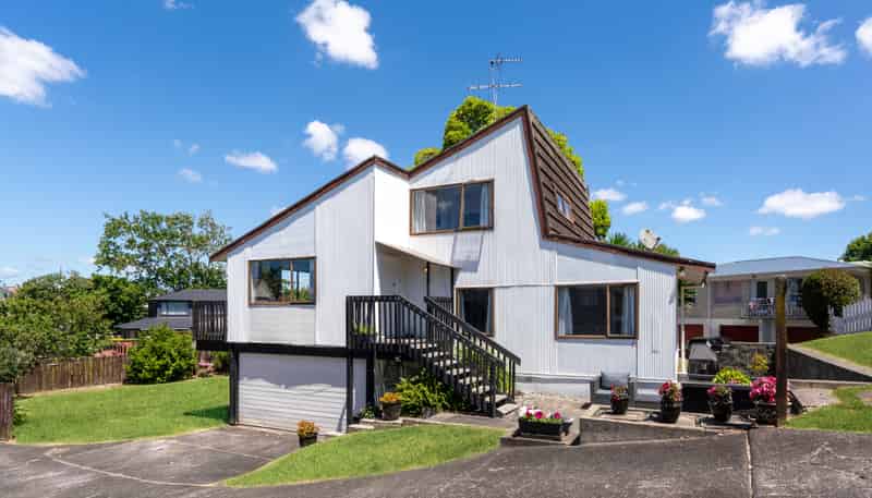 44 Mirrabooka Avenue, Botany Downs