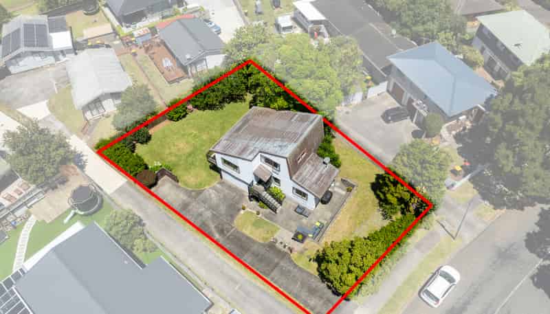 44 Mirrabooka Avenue, Botany Downs