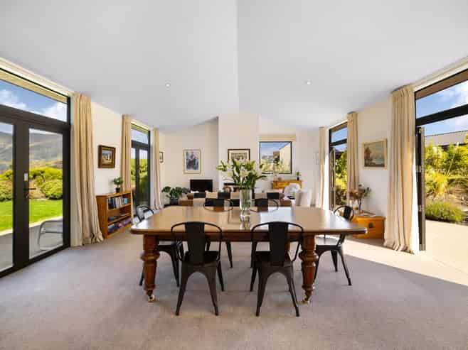 1 Brett Lane, Jacks Point