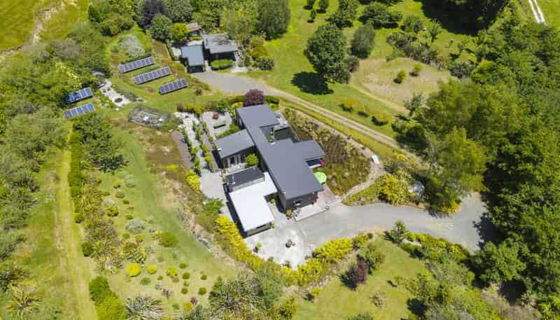 1585 Poihipi Road, Oruanui