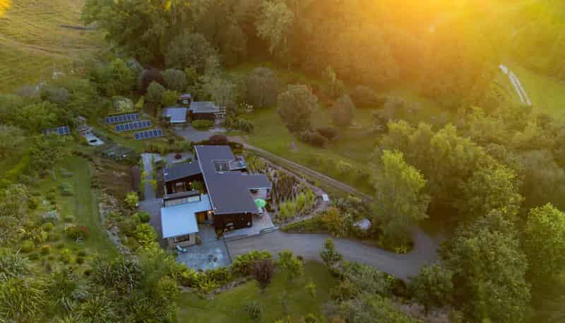 1585 Poihipi Road, Oruanui