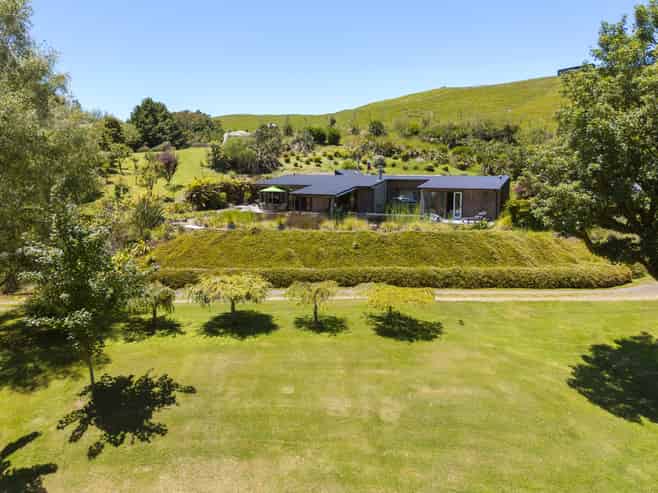 1585 Poihipi Road, Oruanui