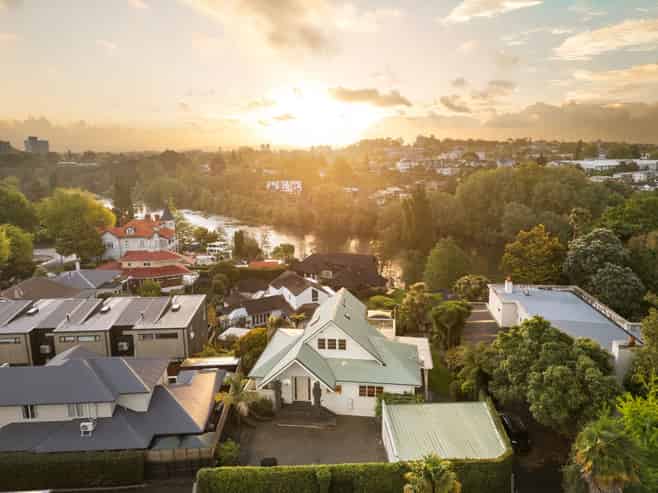 11A Wellington Street, Hamilton East