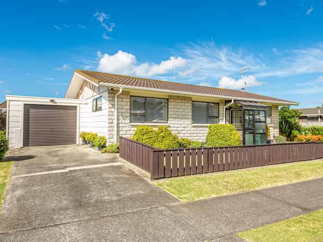 5A Bens Place, Springvale