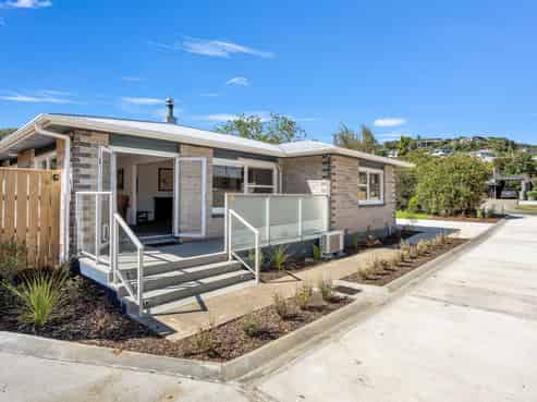 18 Cawthron Crescent, Annesbrook