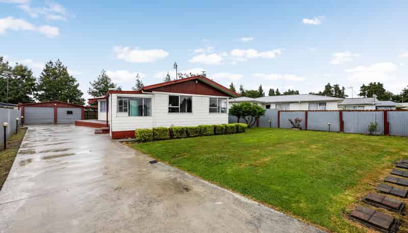 53 Karen Crescent, Dinsdale