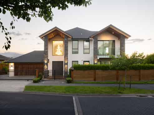 8 Longbow Terrace, Flagstaff