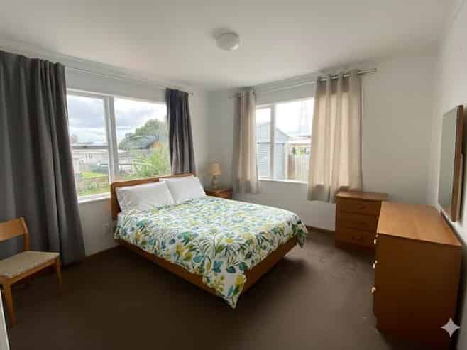 92 Clayton Avenue, Otara