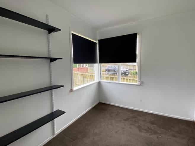 92 Clayton Avenue, Otara