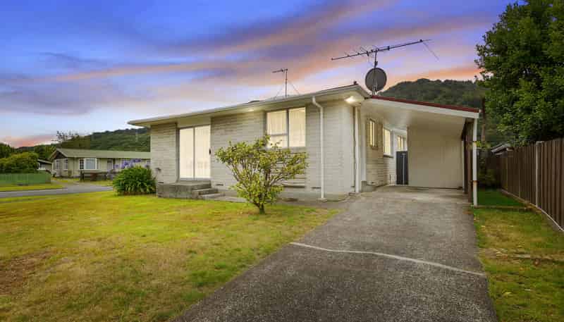 102 Pasadena Crescent, Totara Park