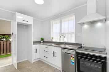 102 Pasadena Crescent, Totara Park