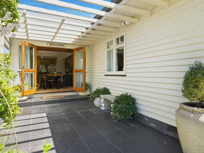 2 Church Street, Amberley