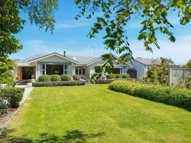 2 Church Street, Amberley