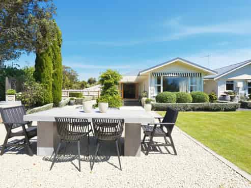 2 Church Street, Amberley