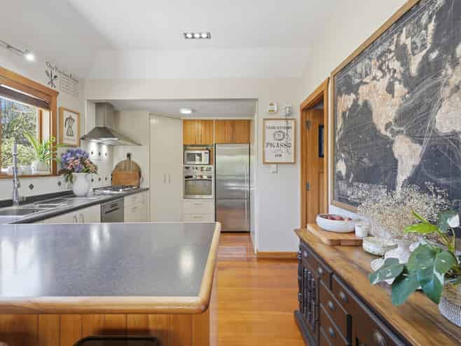 2 Church Street, Amberley