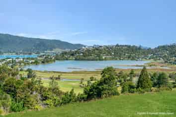 35 Azimuth Road, Tairua