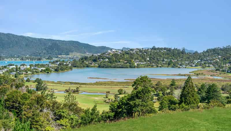 35 Azimuth Road, Tairua